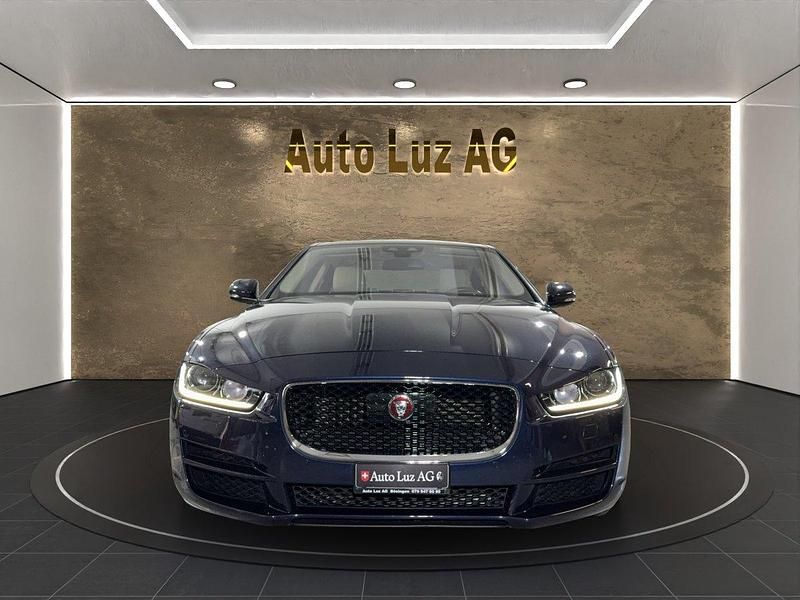 Gebraucht Jaguar XE R-Sport 241 PS (177 kW) 2015 Limousine