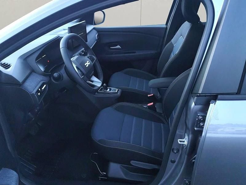 Neu Dacia Jogger Journey 156 PS (114 kW) 2026 Grau Van / Kleinbus