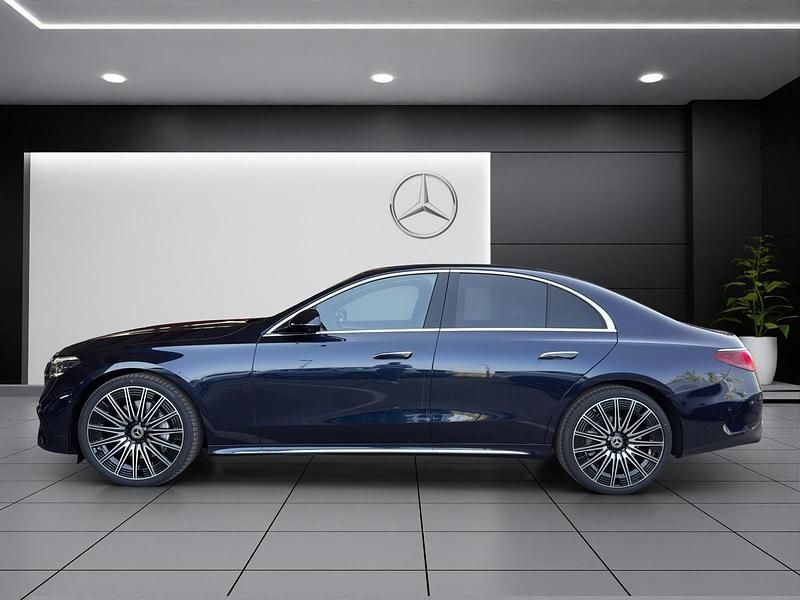 Neu Mercedes E220 197 PS (144 kW) 2025 Blau Limousine