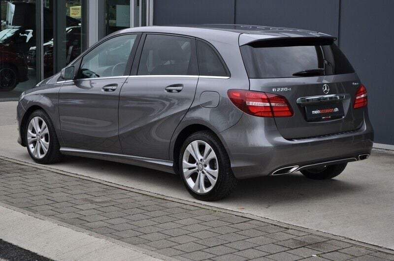 Gebraucht Mercedes B220 177 PS (130 kW) 2016 Van / Kleinbus