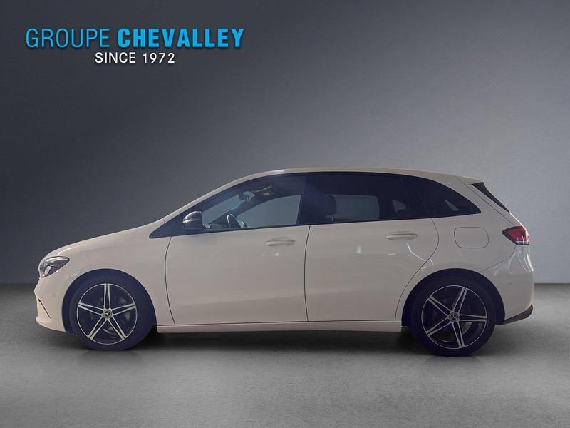 Gebraucht Mercedes B200 Night 150 PS (110 kW) 2022 Weiss Van / Kleinbus