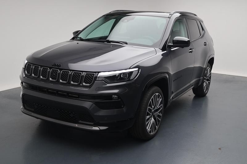 Grau Gebraucht 2024 Jeep Compass Summit SUV | CHF 37’900 (Etwas zu teuer) - Bild 1/4