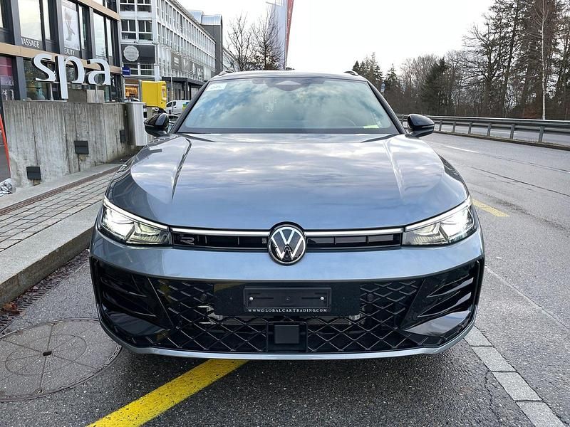 Neu VW Passat R-line 193 PS (141 kW) 2026 Kombi