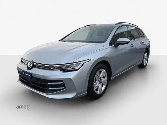 Gebraucht VW Golf VIII Life 150 PS (110 kW) 2025 Oyster silver metallic Kombi