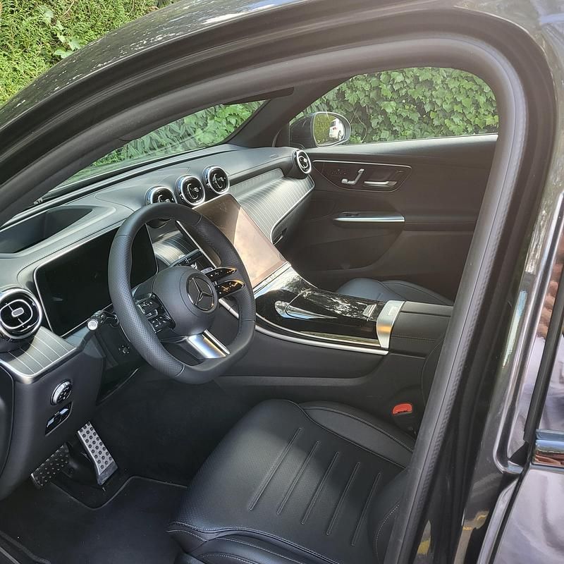 Gebraucht Mercedes GLC200 204 PS (150 kW) 2023 SUV