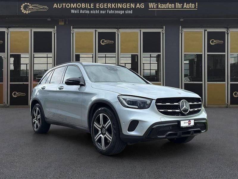 Gebraucht Mercedes GLC300e 319 PS (234 kW) 2021 SUV