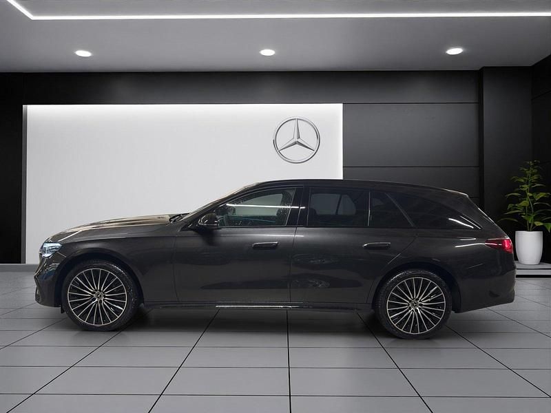 Neu Mercedes E220 197 PS (144 kW) 2025 Grau Kombi