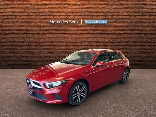 Gebraucht Mercedes A250 Progressive 218 PS (160 kW) 2021 Rot Limousine