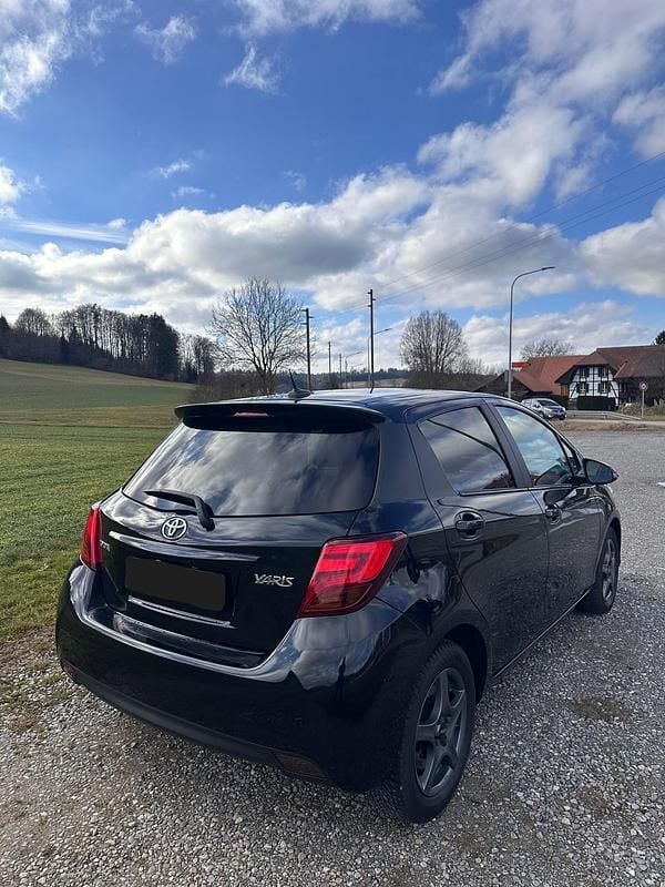 Gebraucht Toyota Yaris Style 99 PS (72 kW) 2015 Kleinwagen