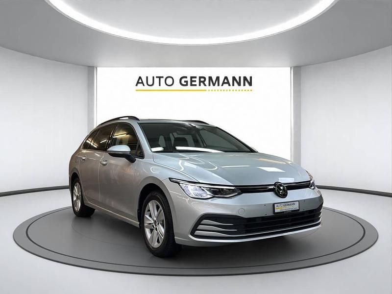 Gebraucht VW Golf VIII Life 150 PS (110 kW) 2023 Silber Kombi