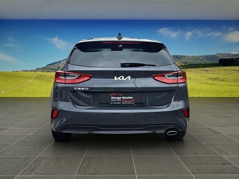 Neu Kia Ceed 140 PS (102 kW) 2025 Anthrazit Kleinwagen