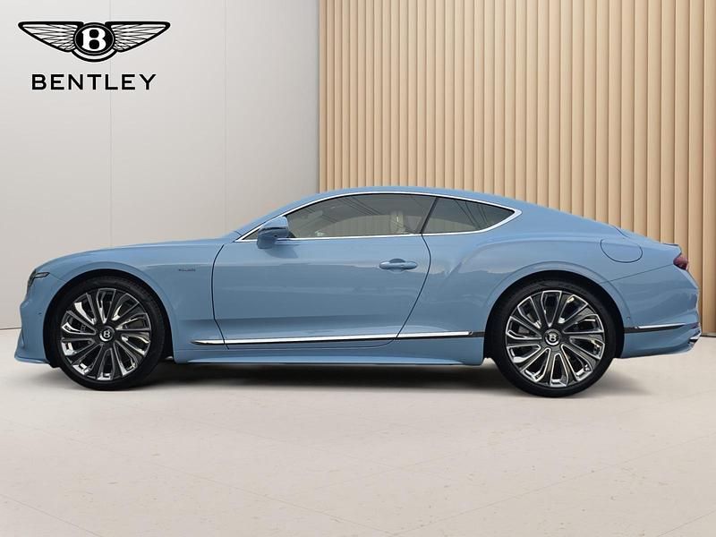 Neu Bentley Continental Mulliner 771 PS (567 kW) 2026 Blau Coupé
