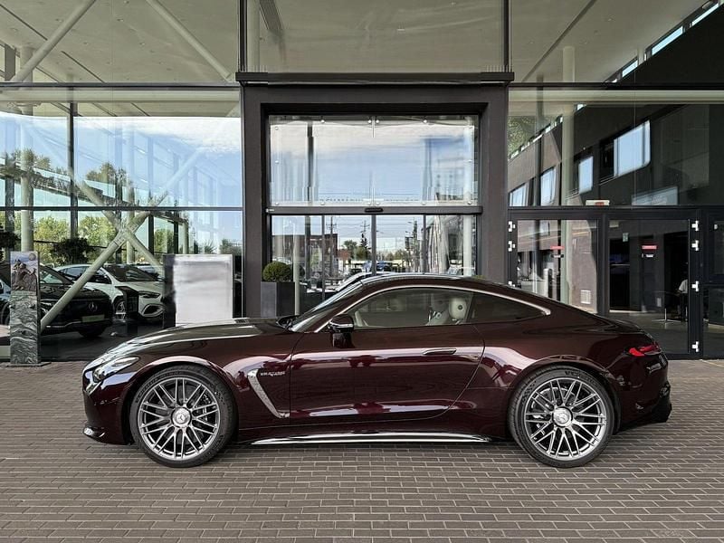 Neu Mercedes AMG GT 63 Executive 585 PS (430 kW) 2025 Coupé