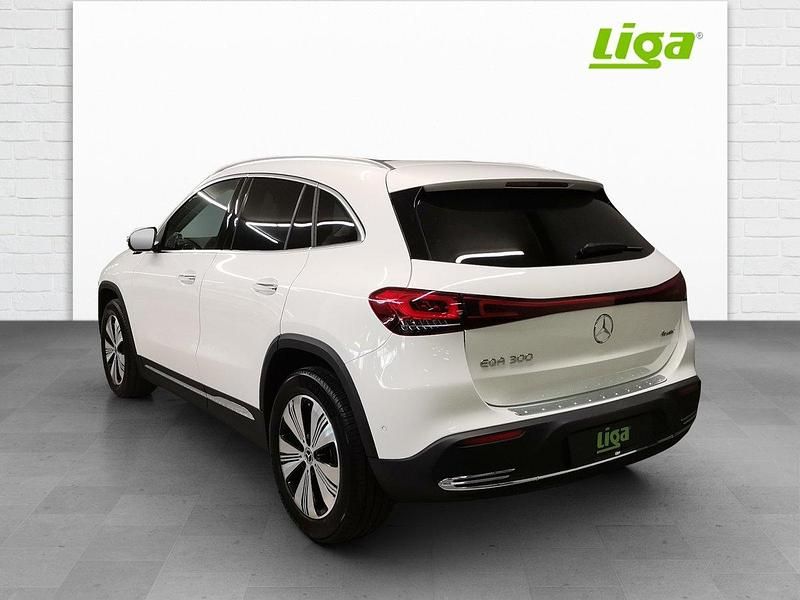 Gebraucht Mercedes EQA300 Progressive 167 kW (228 PS) 2022 SUV