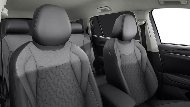 Gebraucht VW Tayron United 193 PS (141 kW) 2025 Grau SUV