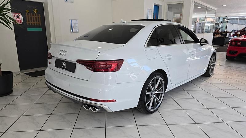 Gebraucht Audi S4 Comfort 353 PS (259 kW) 2018 Weiss Limousine