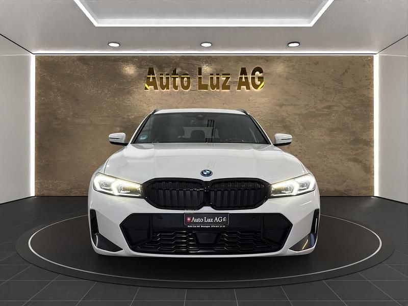 Gebraucht BMW 330e M Sport 292 PS (214 kW) 2022 Limousine