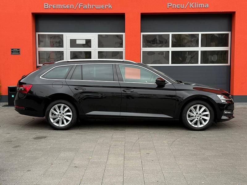 Gebraucht Skoda Superb Style 200 PS (147 kW) 2023 Kombi