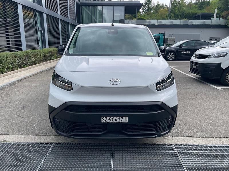 Neu Toyota Proace City Advance 100 kW (136 PS) 2025 Van / Kleinbus