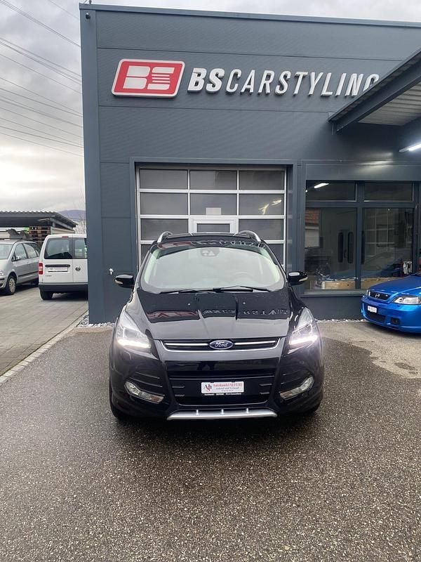 Gebraucht Ford Kuga 150 PS (110 kW) 2016 SUV