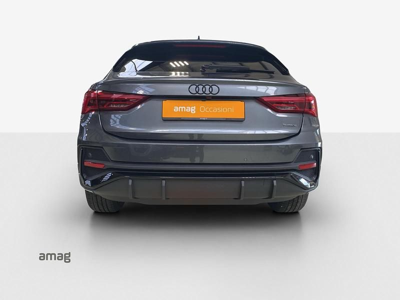 Gebraucht Audi Q3 Sportback Attraction 150 PS (110 kW) 2022 Daytonagrau perleffekt SUV