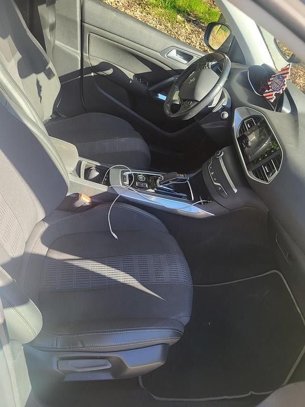 Gebraucht Peugeot 308 SW Business-Line 130 PS (95 kW) 2021 Kombi