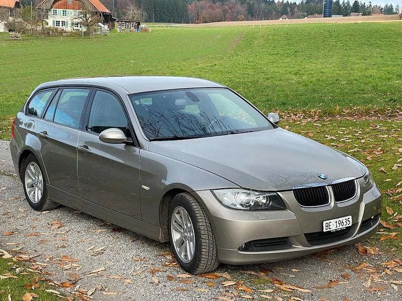 Gebraucht 2008 BMW 320 Kombi | CHF 7’500 (Etwas zu teuer) - Bild 1/4