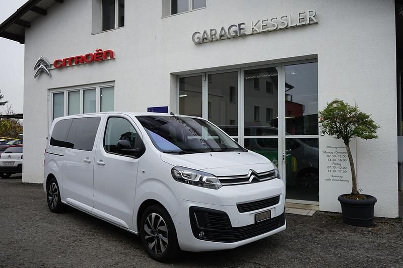 Weiss Gebraucht 2024 Citroën Spacetourer Business Class Van / Kleinbus | CHF 41’400 (Superpreis) - Bild 1/4