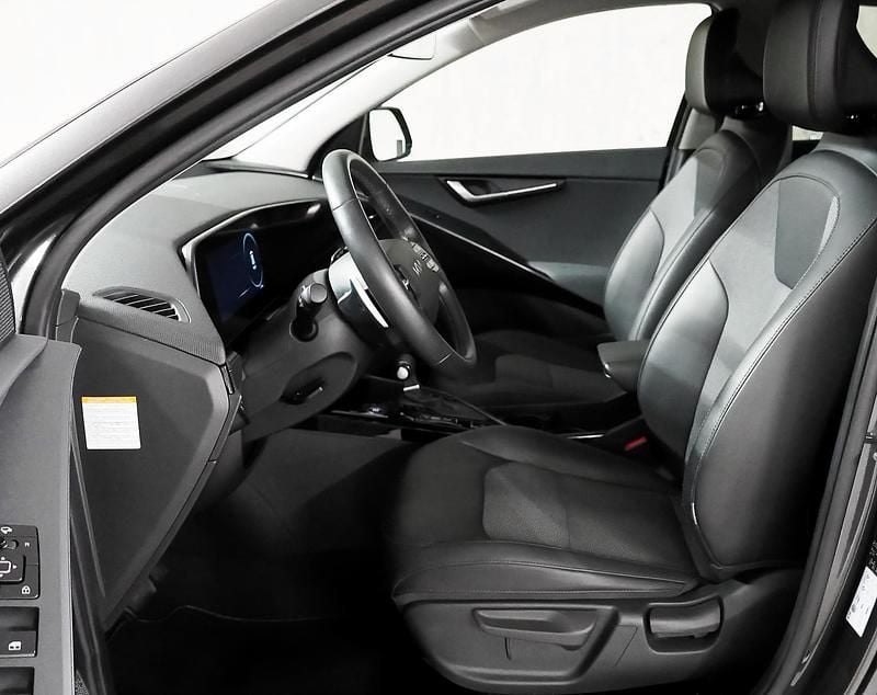 Gebraucht Kia Niro 182 PS (133 kW) 2023 Grau SUV