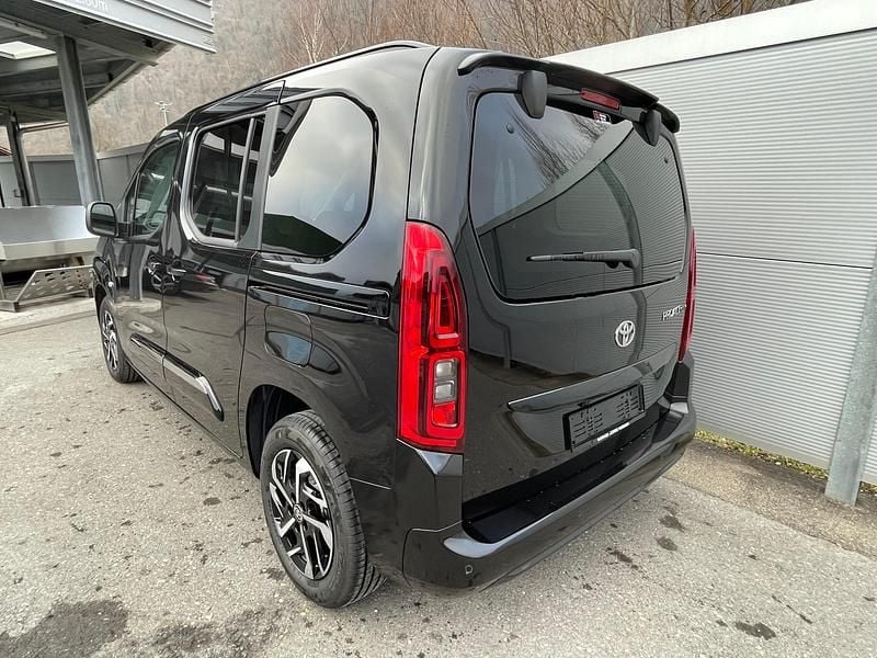 Neu Toyota Proace Verso City 130 PS (95 kW) 2025 Schwarz Kombi