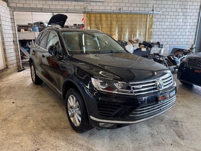 Gebraucht VW Touareg 333 PS (244 kW) 2014 SUV