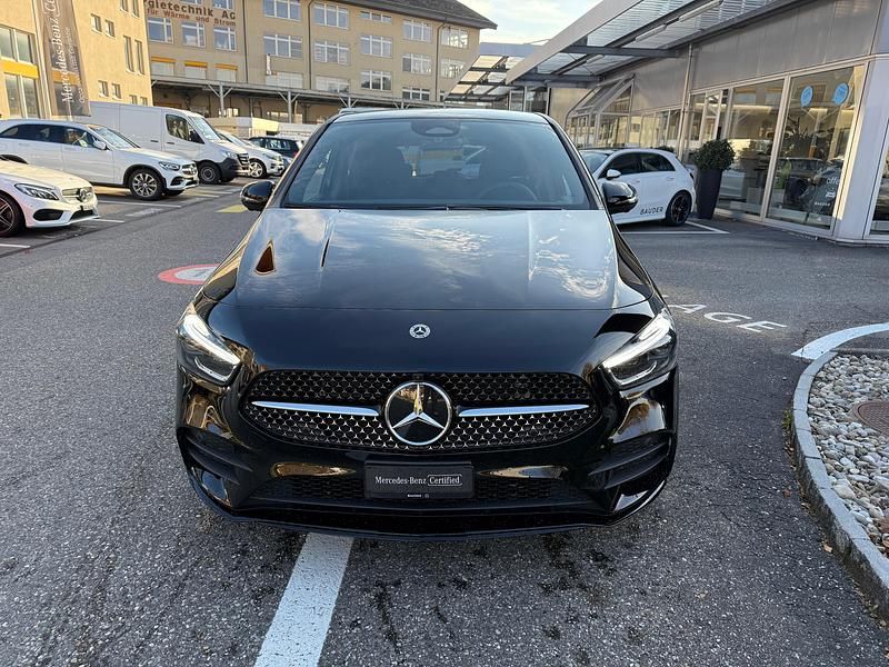 Neu Mercedes B200 AMG line 177 PS (130 kW) 2025 Schwarz Van / Kleinbus