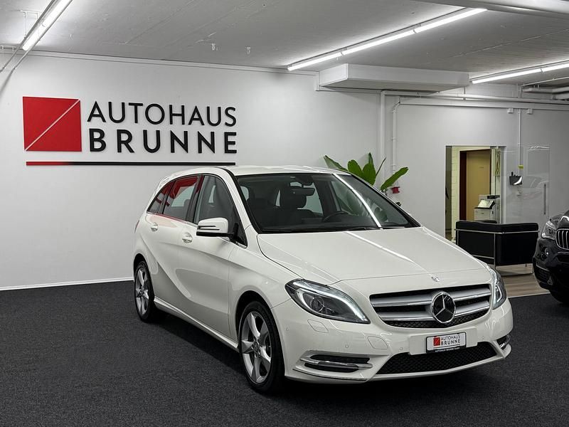 Gebraucht Mercedes B200 156 PS (114 kW) 2013 Van / Kleinbus