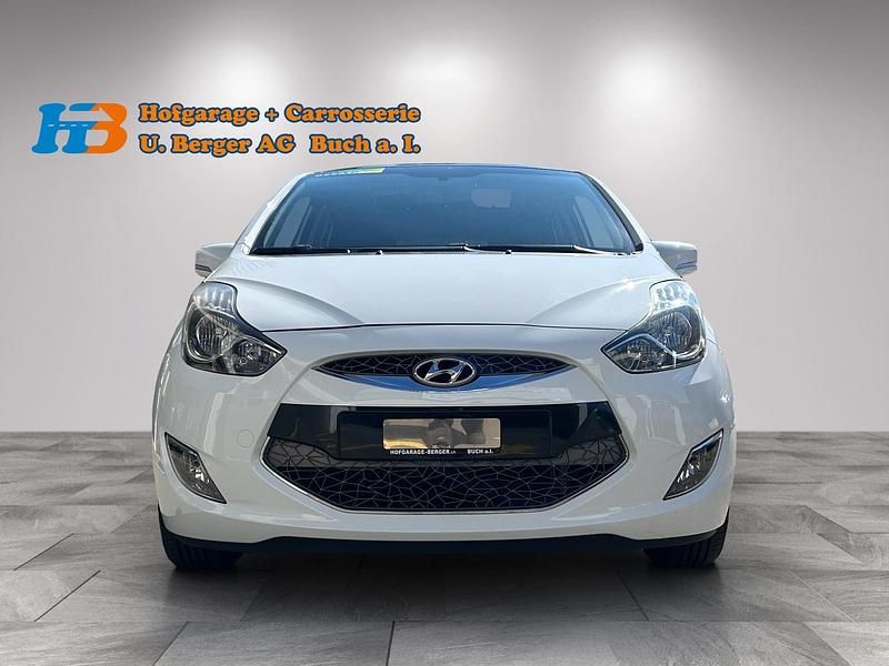 Weiss Gebraucht 2011 Hyundai ix20 Style Kleinwagen | CHF 3’500 (Fairer Preis) - Bild 1/4