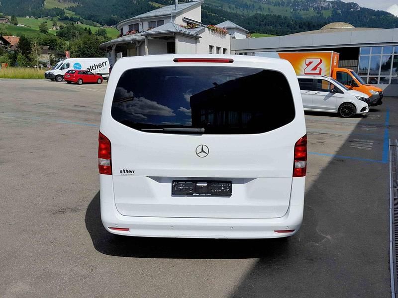 Gebraucht Mercedes Vito 163 PS (119 kW) 2025 Weiss Van