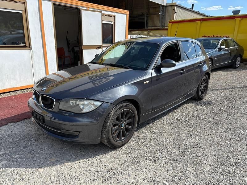 Gebraucht BMW 118 122 PS (89 kW) 2006 Kleinwagen