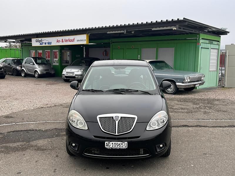 Gebraucht Lancia Ypsilon 69 PS (50 kW) 2011 Kleinwagen