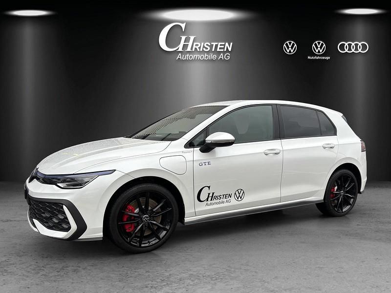 Weiss Gebraucht 2025 VW Golf VIII GTE Limousine | CHF 40’600 (Fairer Preis) - Bild 1/4