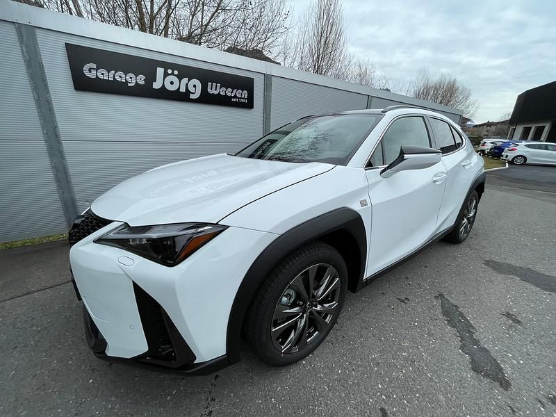 Weiss Neu 2025 Lexus UX 300h SUV | CHF 52’900 - Bild 1/4