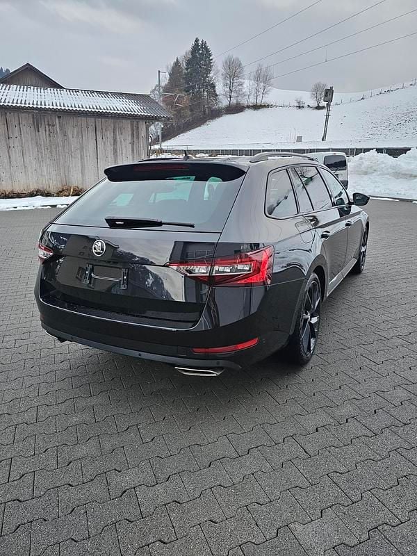 Gebraucht Skoda Superb SportlinePlus 272 PS (200 kW) 2018 Kombi