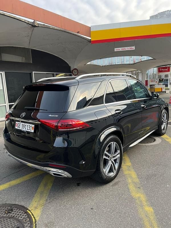 Gebraucht Mercedes GLE300 AMG line 272 PS (200 kW) 2022