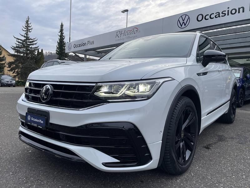 Weiss Gebraucht 2023 VW Tiguan R-line SUV | CHF 38’900 - Bild 1/4