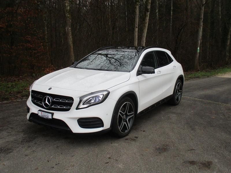 Gebraucht Mercedes GLA250 AMG line 211 PS (155 kW) 2020 SUV