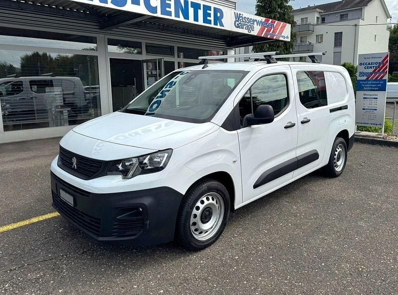 Gebraucht 2021 Peugeot Partner S Van / Kleinbus | CHF 19’900 (Etwas zu teuer) - Bild 1/4