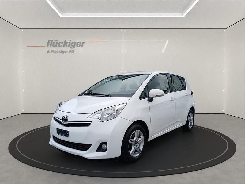 Weiss Gebraucht 2013 Toyota Verso-S Luna Van / Kleinbus | CHF 7’800 (Guter Preis) - Bild 1/4