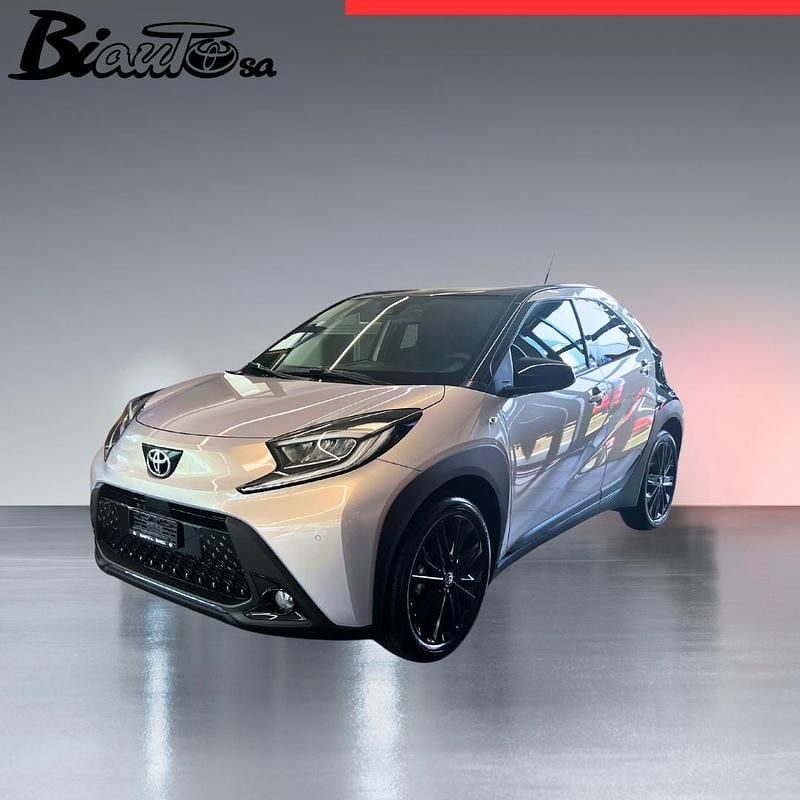 Gebraucht Toyota Aygo X Edition 72 PS (52 kW) 2024 Silber SUV