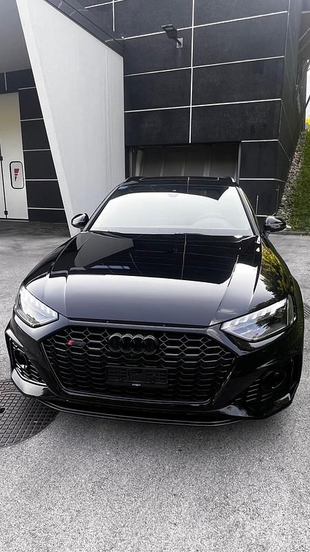Gebraucht 2020 Audi RS4 Kombi | CHF 65’870 (Etwas zu teuer) - Bild 1/4