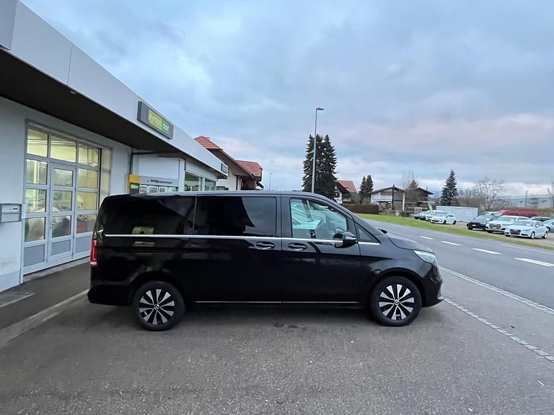 Gebraucht Mercedes V250 Avantgarde 190 PS (139 kW) 2024 Van / Kleinbus