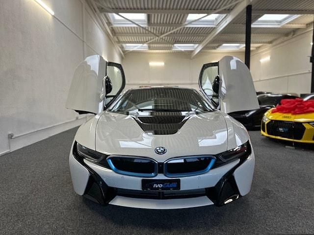 Gebraucht 2016 BMW i8 Coupé | CHF 57’900 - Bild 1/4
