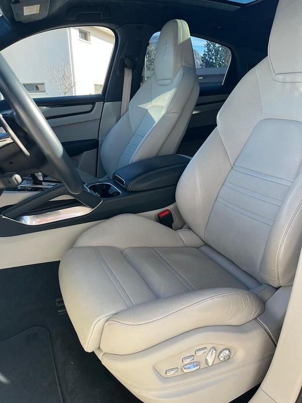 Gebraucht Porsche Cayenne Turbo 550 PS (404 kW) 2020 SUV